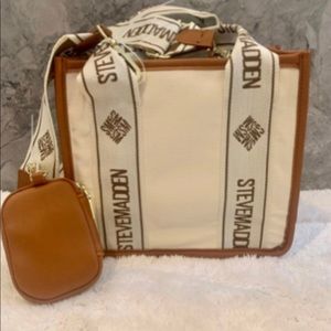 Viral TikTok Steve Madden Bag in Brown